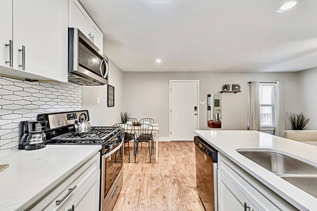 New - Near Deep Ellum + Downtown Dallas Flat ภายนอก รูปภาพ